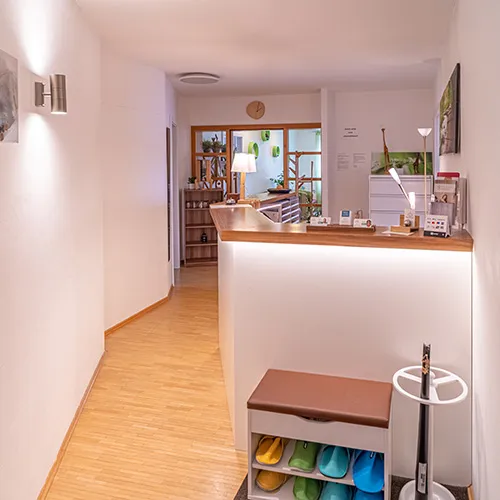 Empfangsbereich der Osteopathie Praxis Vita Neumarkt in Neumarkt